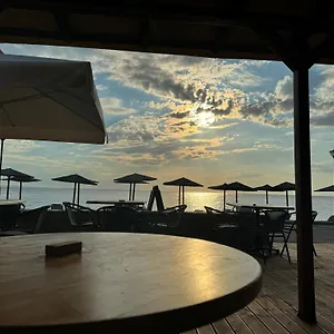 Otel Regos ***